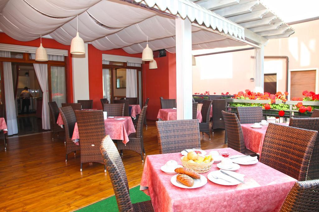 Hotel Smeraldo Lido di Jesolo Exterior foto